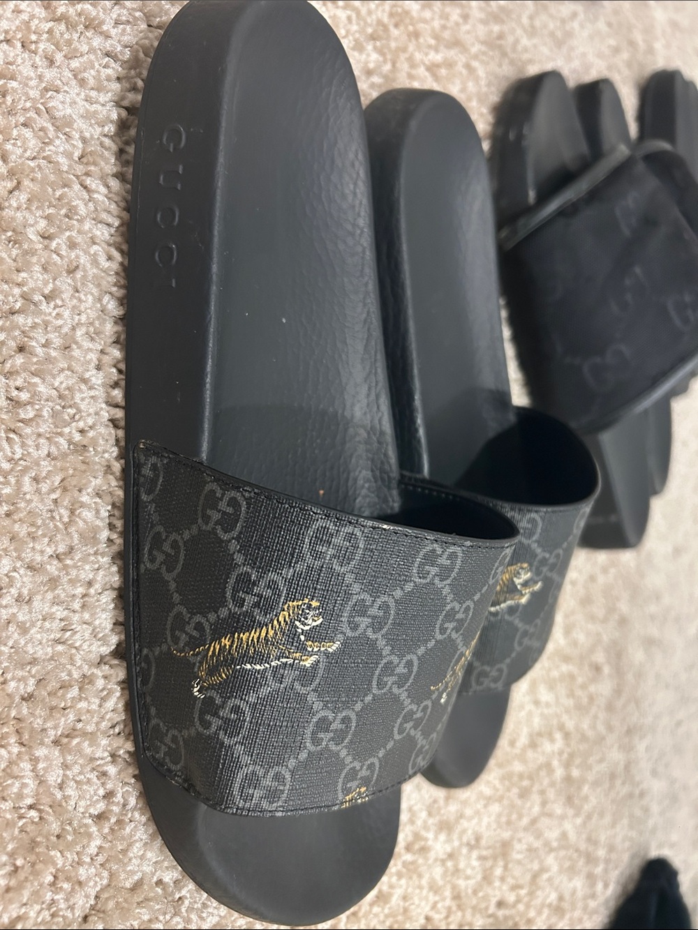 Gucci Black Slide Sandals with Gold Tiger Motif - Picture 2 of 3